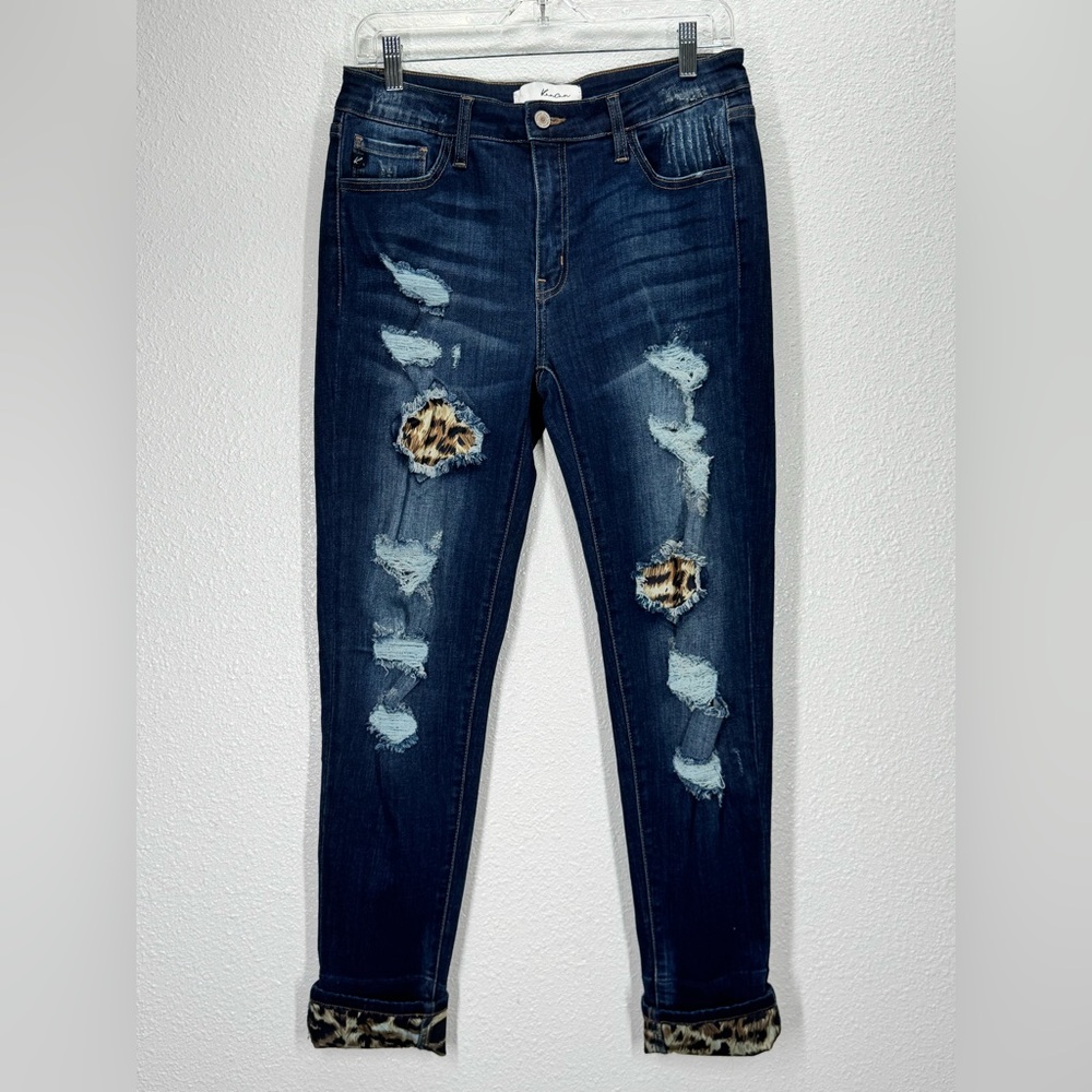 KanCan Vienna Distressed Jeans with Leopard Details 11 / 29 Mid Rise Skinny